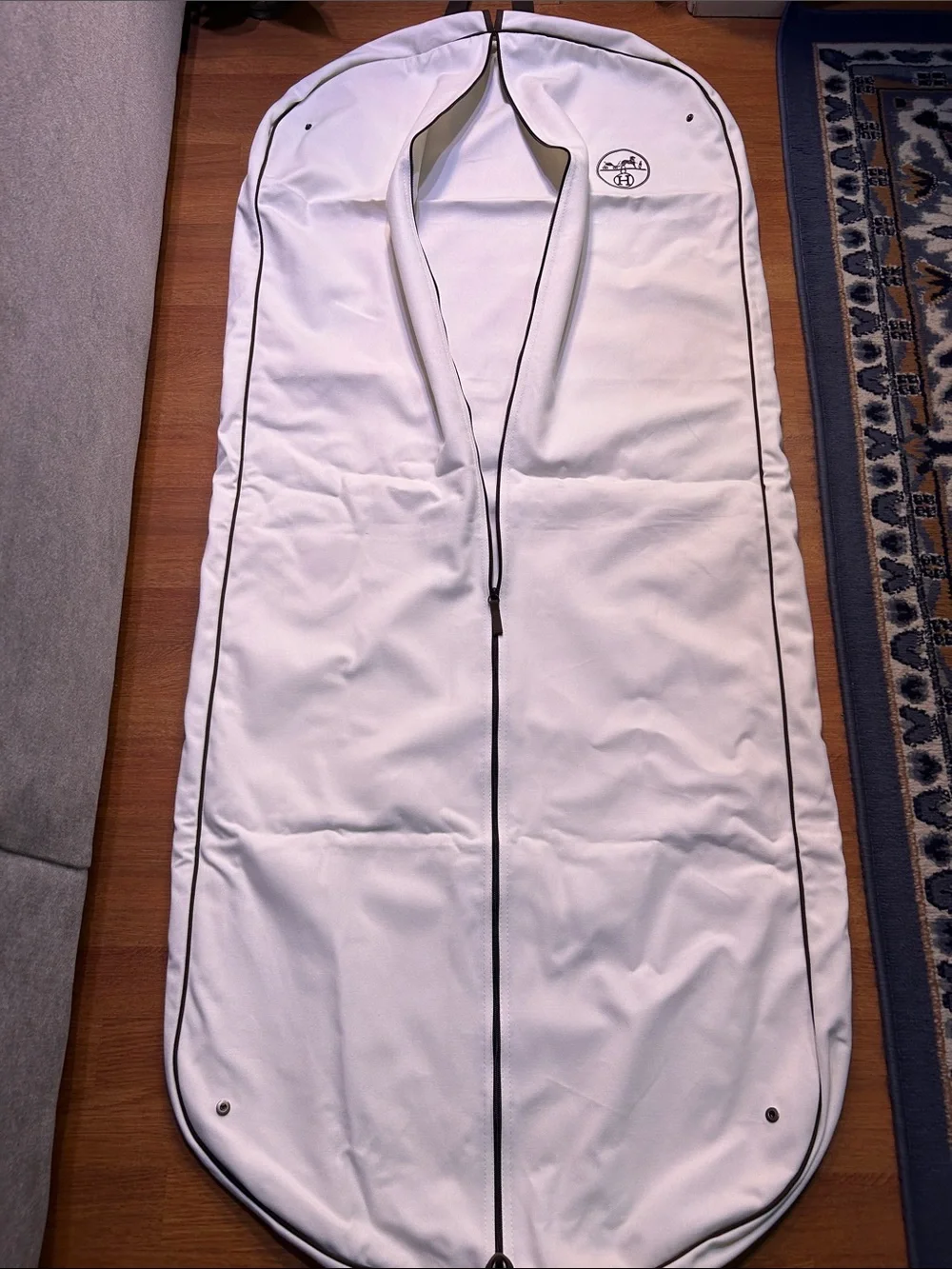 HERMES White Garment Bag